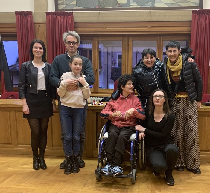 Da sinistra a destra: Eleonora Trento, Sergio Cocco, i ragazzi del C.E.A di Aosta