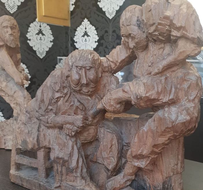 Aosta: Viale Conte Crotti si trasforma in una mini Foire de St-Ours Aosta: Viale Conte Crotti si trasforma in una mini Foire de St-Ours