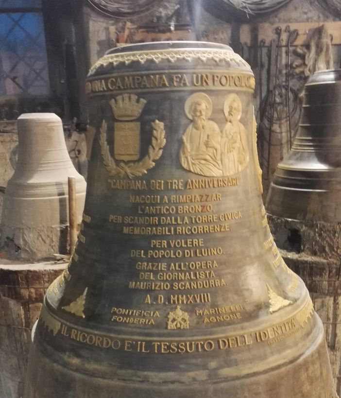 A Luino la nuova grande campana per la torre civica della 'Pontificia Fonderia Marinelli' di Agnone