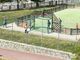 Corvée dei bambini al parco giochi di Pont-St-Martin