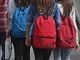 Continua ad essere eccessivo il peso degli zaini scolastici. Pesano tre volte il peso consigliato