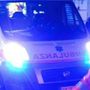 Auto contro un palo a Massa, 19enne morto carbonizzato