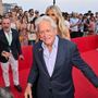 Michael Douglas: &quot;Mi scuso per Trump da parte del mio Paese&quot;