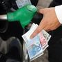 Carburanti, prosegue rialzo prezzi: nuovi aumenti per benzina e diesel