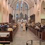 Giovedì Santo ad Aosta: la Cattedrale si accende di fede per la Messa Crismale. Inizia il Triduo della Passione e Resurrezione