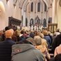 Una Cattedrale gremita, il cuore vuoto: la Valle piange Papa Francesco