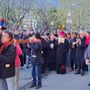 Via Crucis nel cuore di Aosta: una città e una diocesi che portano la Croce, una comunità che cammina unita