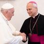 Renzi, il cardinale e la profezia della Gruber: l’altro conclave è in tv