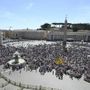 Il Papa: ciò che vale davvero è alla portata di tutti