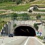 L'OPINIONE DI UN LETTORE : Chiusura della galleria Sorreley: crescono i rischi e i disagi per il transito dei tir verso Aosta L'OPINIONE DI UN LETTORE : Chiusura della galleria Sorreley: crescono i rischi e i disagi per il transito dei tir verso Aosta