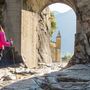 Passaggio a Donnas della via Francigena (ph. sito web Regione VdA)
