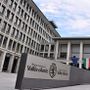 Approvata dalla Giunta la terza variazione di bilancio: 50 milioni di maggiori entrate per famiglie, imprese e territorio Approvata dalla Giunta la terza variazione di bilancio: 50 milioni di maggiori entrate per famiglie, imprese e territorio