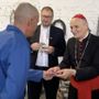 Il cardinale Zuppi in missione in Ucraina: «Finisca presto la guerra»