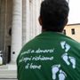 Il Papa ai giovani ad Assisi: «Costruite la civiltà dell’amore, non quella delle contrapposizioni»