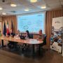 Da sn: Alessandro Rota, Dirigente Autorità di gestione CSR 2023-2027, Assessore all’Agricoltura e Risorse naturali Speranza Girod, Coordinatrice GAL Valle d’Aosta Marta Anello, Presidente GAL Valle d'Aosta Camillo Rosset (ph. GAL) Da sn: Alessandro Rota, Dirigente Autorità di gestione CSR 2023-2027, Assessore all’Agricoltura e Risorse naturali Speranza Girod, Coordinatrice GAL Valle d’Aosta Marta Anello, Presidente GAL Valle d'Aosta Camillo Rosset (ph. GAL)