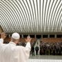 Leone XIV: «Sotto la corazza dei giovani si nasconde il desiderio di amare ed essere amati»