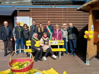 (medico Ginecologo), Elisa Aral (psicologa), Irene Deval (consigliera