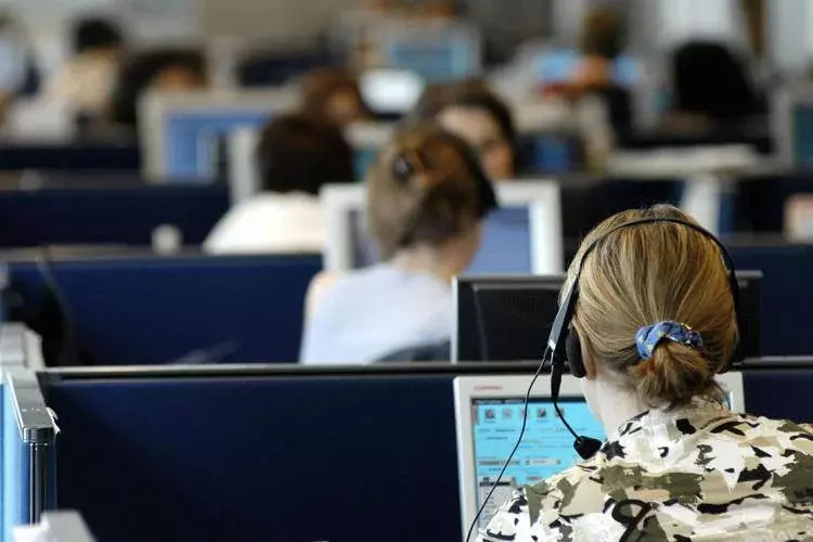 Frodi telefoniche, Agcom: con i numeri brevi gli utenti potranno riconoscere chi chiama