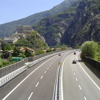 Autostrade in aumento: un’altra beffa italiana e la Valle d’Aosta paga il conto più salato