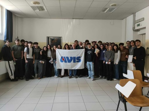Donare sangue è cittadinanza attiva: AVIS Aosta incontra gli studenti del Manzetti