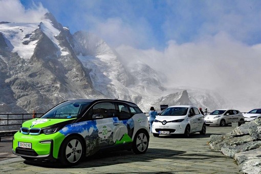 La mobilità sostenibile ai piedi del Gran Paradiso con il primo Alpine Pearls E-Tour