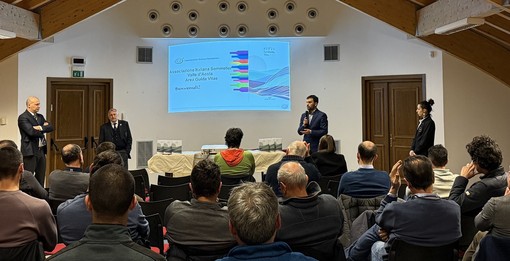 L'evento "Esperienze di Vitae" ha ospitato la presentazione della Guida AIS Vitae 2025 l'11 febbraio alle Grandze di Aymavilles L'evento "Esperienze di Vitae" ha ospitato la presentazione della Guida AIS Vitae 2025 l'11 febbraio alle Grandze di Aymavilles