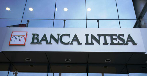 Banca Intesa assume 200 diplomati e laureati
