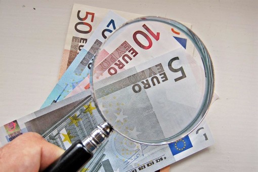 Arrivano il prossimo anno le nuove banconote da 100 e 200 euro