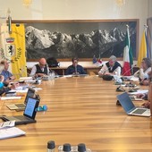 Courmayeur investe sul futuro: oltre due milioni per scuole, viabilità, turismo e sport Courmayeur investe sul futuro: oltre due milioni per scuole, viabilità, turismo e sport
