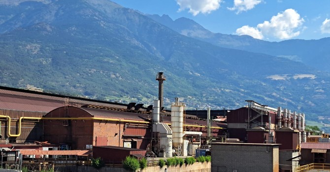 Crisi Cogne Acciai Speciali, il Consiglio comunale di Aosta lancia l’allarme: «A rischio il potere d’acquisto di 1.200 famiglie» Crisi Cogne Acciai Speciali, il Consiglio comunale di Aosta lancia l’allarme: «A rischio il potere d’acquisto di 1.200 famiglie»