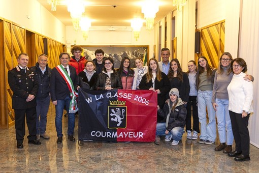 I 27 coscritti del 2026: Bonometti Benedetta, Buccella Davide, Caglianone Gaia, Cavaliere Francesco, Crosio Angelica, D’Anna Silvana, D’Antonio Giada, El Kasmi Abdelhamid, Granata Giulia Giovanna, Minnella Franscesca, Panizzi Leonardo, Passino Rudi, Peraglie Matteo, Perrier Loic, Perrone Anais, Perrone Angelica, Raphael Gaia Juliette, Re Giada, Russi Pablo Nicolas, Stuffer Arianna, Thomasset Laura, Tornago Michele, Trieste Martina, Vaglio Alice, Vandone Giulia Maria, Yeuillaz Nicole, Zecchi Tommaso I 27 coscritti del 2026: Bonometti Benedetta, Buccella Davide, Caglianone Gaia, Cavaliere Francesco, Crosio Angelica, D’Anna Silvana, D’Antonio Giada, El Kasmi Abdelhamid, Granata Giulia Giovanna, Minnella Franscesca, Panizzi Leonardo, Passino Rudi, Peraglie Matteo, Perrier Loic, Perrone Anais, Perrone Angelica, Raphael Gaia Juliette, Re Giada, Russi Pablo Nicolas, Stuffer Arianna, Thomasset Laura, Tornago Michele, Trieste Martina, Vaglio Alice, Vandone Giulia Maria, Yeuillaz Nicole, Zecchi Tommaso