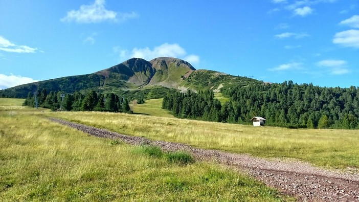 Il Corno Nero dal Passo Oclini (ph. M. Carlesso) Il Corno Nero dal Passo Oclini (ph. M. Carlesso)