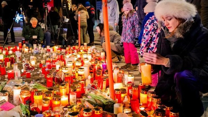 Crans-Montana, rientrano le salme dei sei giovani italiani morti nel rogo di Capodanno. “Una tragedia evitabile” Crans-Montana, rientrano le salme dei sei giovani italiani morti nel rogo di Capodanno. “Una tragedia evitabile”