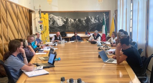 Courmayeur investe sul futuro: oltre due milioni per scuole, viabilità, turismo e sport Courmayeur investe sul futuro: oltre due milioni per scuole, viabilità, turismo e sport