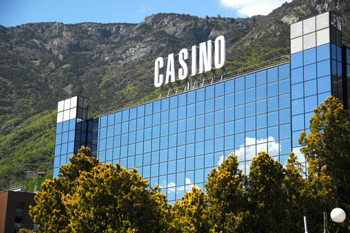 Congelato lo stipendio ottobre-12 novembre dei dipendenti del casino