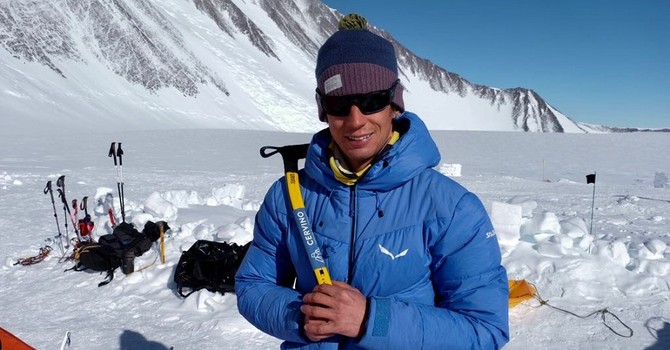 Francois Cazzanelli, guida alpina della Valle d’Aosta e della Società Guide Del Cervino (ph. archivio) Francois Cazzanelli, guida alpina della Valle d’Aosta e della Società Guide Del Cervino (ph. archivio)