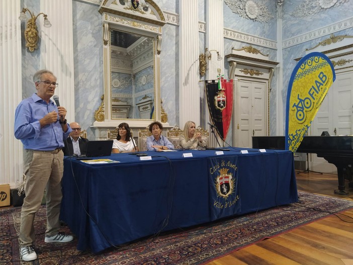 Una fase della tavola rotonda Una fase della tavola rotonda