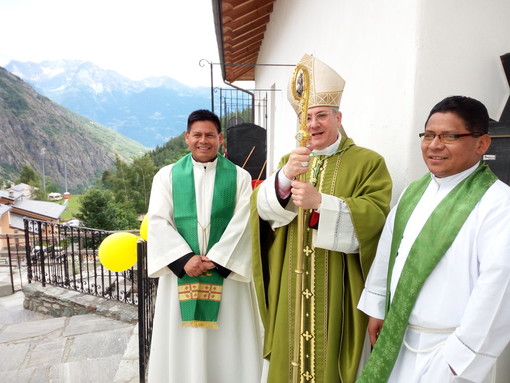 Da sin. Padre Olinto, Mons. FRanco Lovignana, Padre Manuel