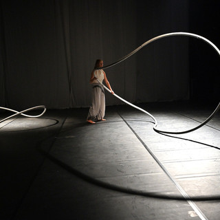 Il circo contemporaneo di Fenja Barteldres a “CHALLENGE – Il linguaggio e il suo doppio”