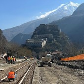 Linea ferroviaria Aosta–Torino, stop totale fino a fine aprile: la Regione corre ai ripari Linea ferroviaria Aosta–Torino, stop totale fino a fine aprile: la Regione corre ai ripari