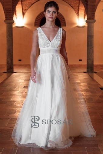 Come scegliere il vestito da sposa perfetto: i suggerimenti di Sposae