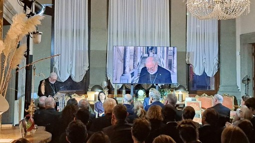 Gallagher e la Valle d’Aosta: dignità, corresponsabilità e dialogo come risposta alle fratture Gallagher e la Valle d’Aosta: dignità, corresponsabilità e dialogo come risposta alle fratture