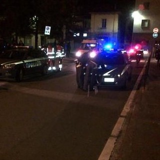 Un intervento della polizia al Billa di piazza Plouves ad Aosta nel novembre scorso