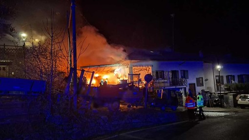 Quando il fuoco colpisce, la comunità risponde Quando il fuoco colpisce, la comunità risponde