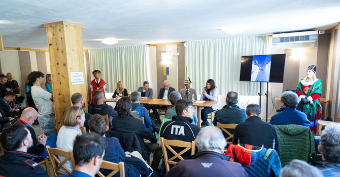 Cervino, inaugurata la nuova Capanna Carrel: tecnologia e design a 3.830 metri Cervino, inaugurata la nuova Capanna Carrel: tecnologia e design a 3.830 metri