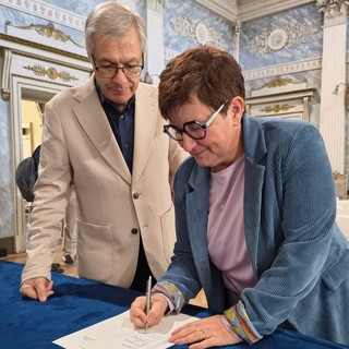 Il sindaco Rocco e Alina Sapinet, Assessora all’Istruzione, allo Sport e Benessere con competenza in materia di Istruzione e Sport