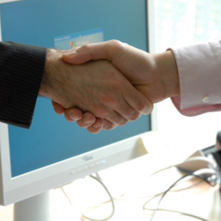 Trasformare il proprio portafoglio clienti in una nuova opportunità di guadagno: l'idea che interessa agenti e procacciatori d'affari