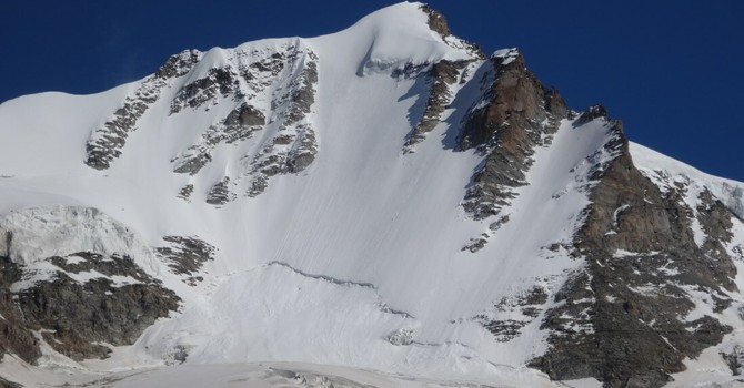 La parete Nord del Gran Paradiso (ph. di Federico Rossetti tratta dal sito wueb Lo Scapone) La parete Nord del Gran Paradiso (ph. di Federico Rossetti tratta dal sito wueb Lo Scapone)