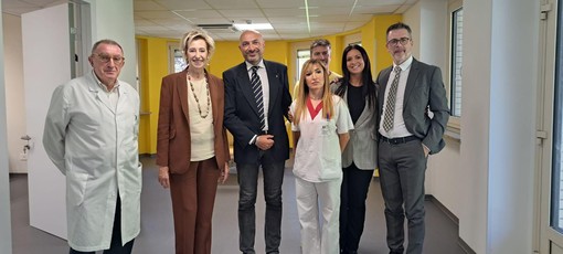 Forza Italia Valle d'Aosta: sopralluoghi di Letizia Moratti all'ospedale Parini e al J.B. Féstaz e di Maurizio Gasparri alla Cogne Acciai Speciali Forza Italia Valle d'Aosta: sopralluoghi di Letizia Moratti all'ospedale Parini e al J.B. Féstaz e di Maurizio Gasparri alla Cogne Acciai Speciali