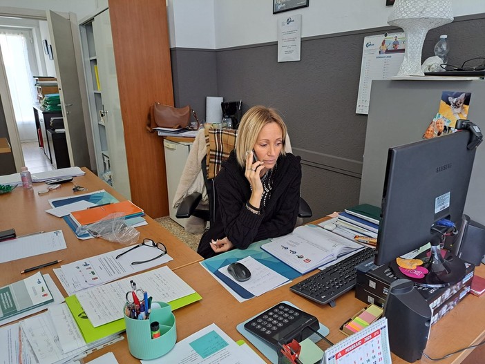 Laura Martini, neo segretaria UilTuCs Vda al lavoro Laura Martini, neo segretaria UilTuCs Vda al lavoro